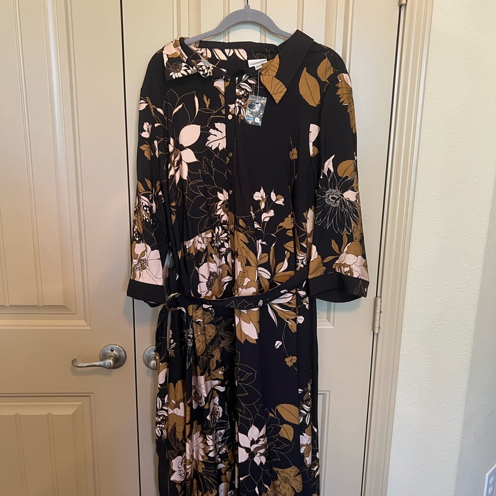 Avenue Black and Gold Leaf Print Top